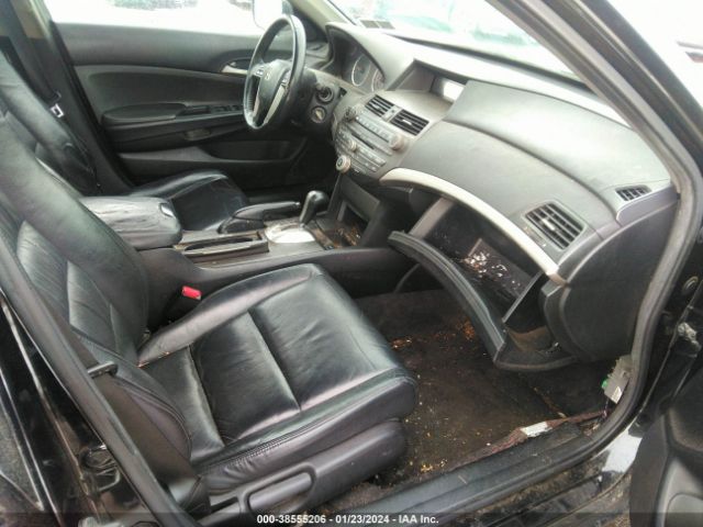 Photo 4 VIN: 1HGCP2F63BA140929 - HONDA ACCORD 