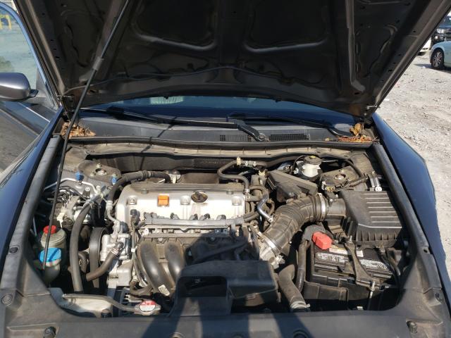 Photo 6 VIN: 1HGCP2F63BA144592 - HONDA ACCORD SE 