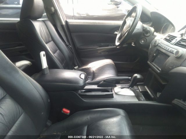 Photo 4 VIN: 1HGCP2F63BA158136 - HONDA ACCORD SDN 