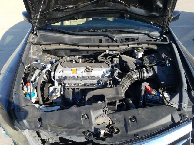 Photo 6 VIN: 1HGCP2F63CA056532 - HONDA ACCORD SE 