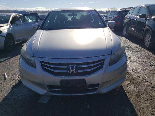 Photo 4 VIN: 1HGCP2F63CA067076 - HONDA ACCORD 