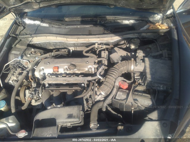 Photo 9 VIN: 1HGCP2F63CA073279 - HONDA ACCORD SDN 