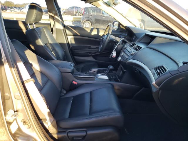 Photo 4 VIN: 1HGCP2F63CA093984 - HONDA ACCORD SE 