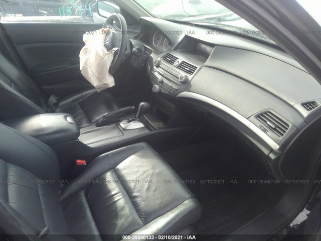 Photo 4 VIN: 1HGCP2F63CA150295 - HONDA ACCORD SDN 