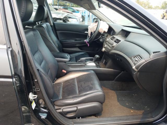 Photo 4 VIN: 1HGCP2F63CA163385 - HONDA ACCORD SE 