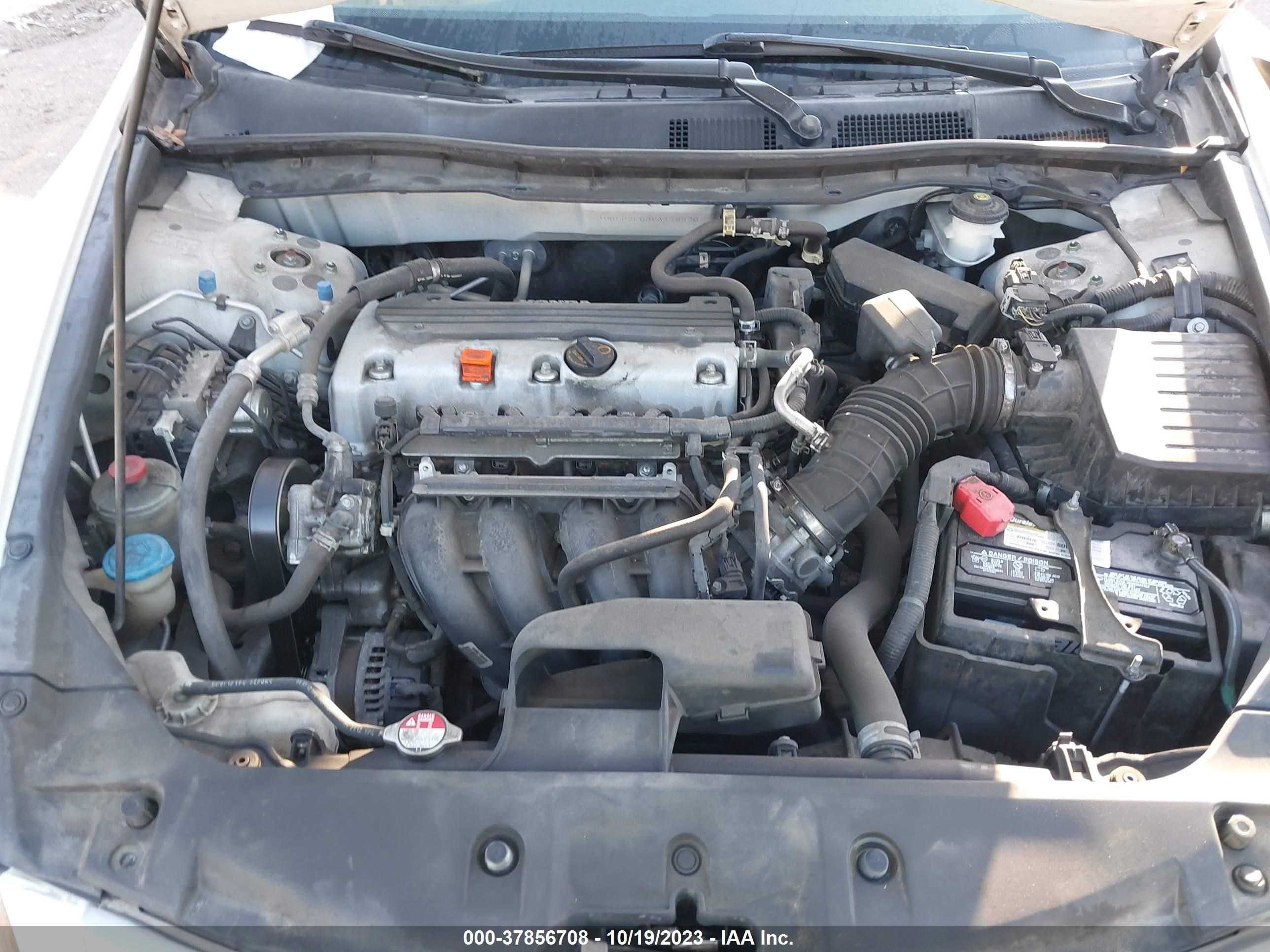 Photo 9 VIN: 1HGCP2F63CA178520 - HONDA ACCORD 