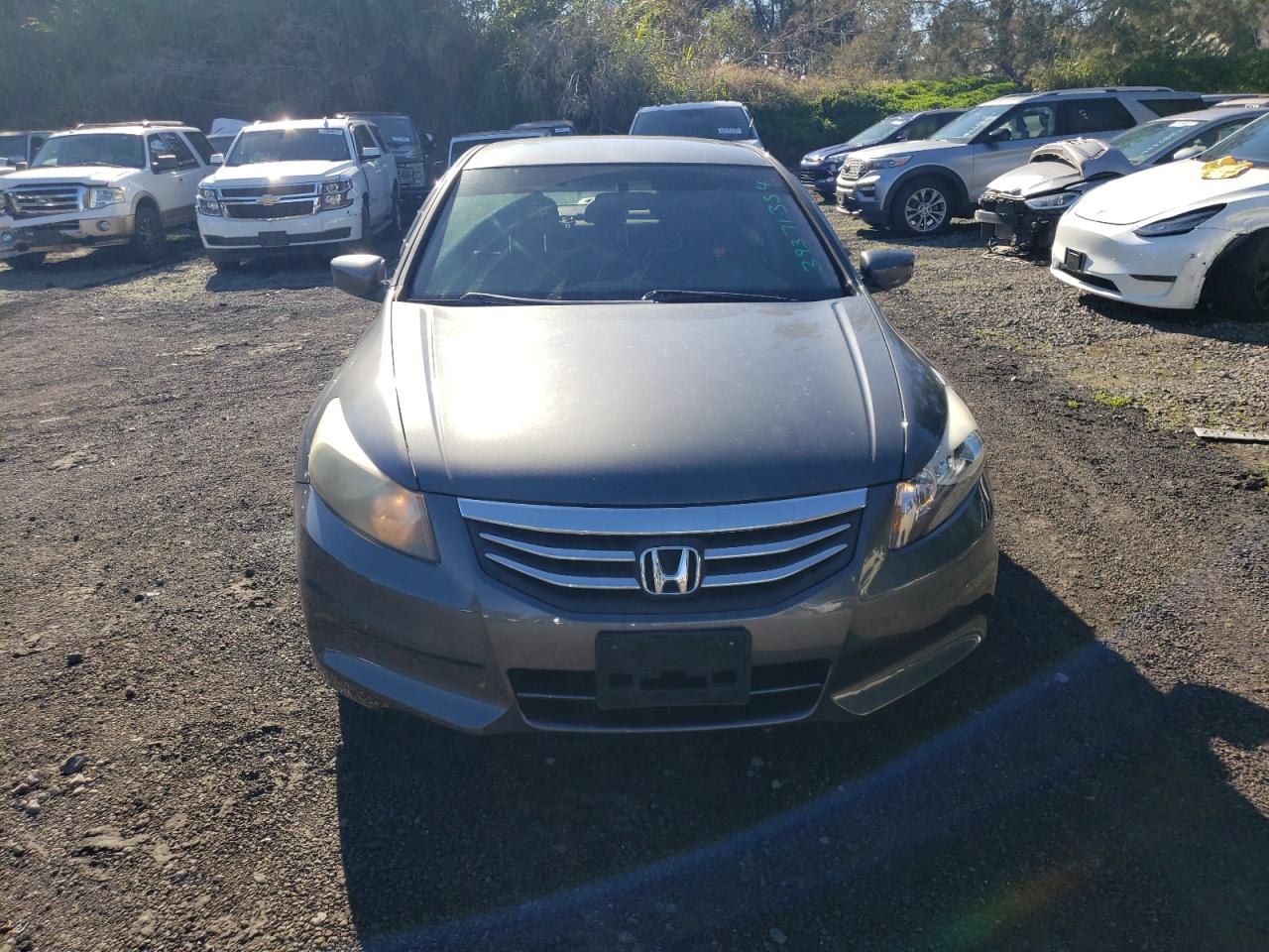 Photo 4 VIN: 1HGCP2F63CA182406 - HONDA ACCORD 