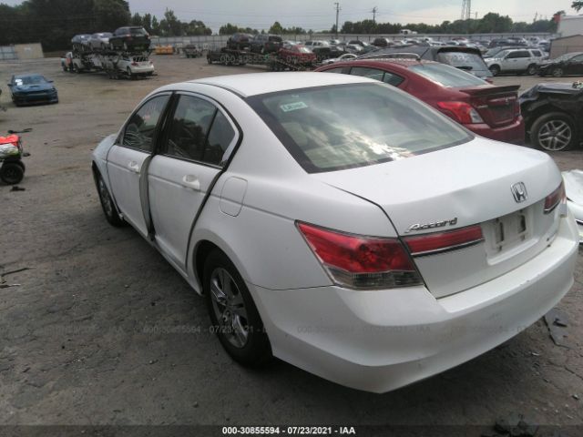 Photo 2 VIN: 1HGCP2F63CA225755 - HONDA ACCORD SDN 