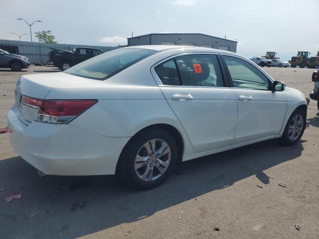 Photo 2 VIN: 1HGCP2F63CA236688 - HONDA ACCORD 