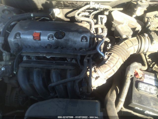 Photo 9 VIN: 1HGCP2F64BA063682 - HONDA ACCORD SDN 