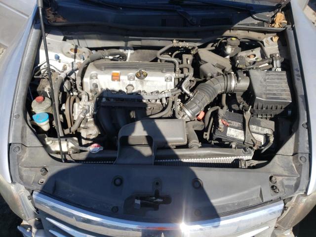 Photo 6 VIN: 1HGCP2F64BA074696 - HONDA ACCORD SE 