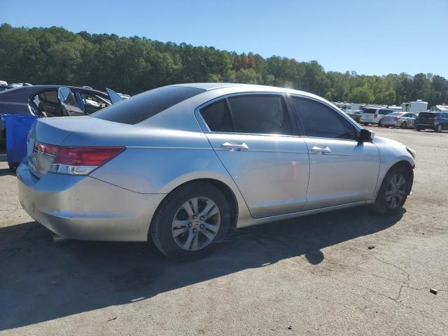 Photo 2 VIN: 1HGCP2F64BA080174 - HONDA ACCORD 