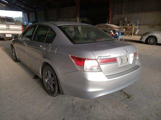 Photo 2 VIN: 1HGCP2F64BA127543 - HONDA ACCORD SE 