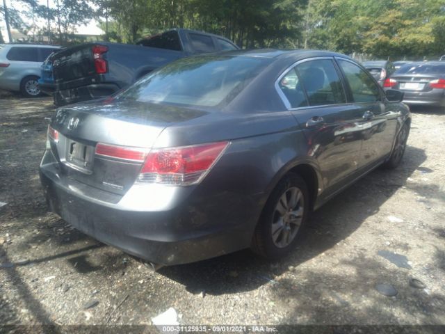 Photo 3 VIN: 1HGCP2F64BA138820 - HONDA ACCORD SDN 