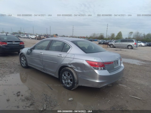 Photo 2 VIN: 1HGCP2F64BA139756 - HONDA ACCORD SDN 