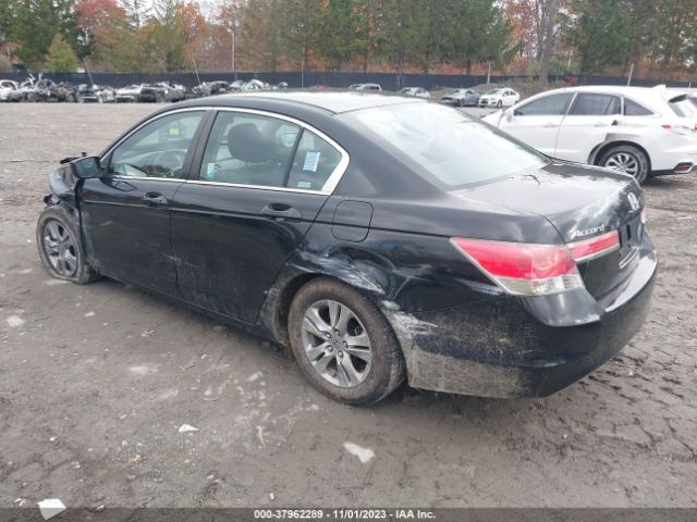 Photo 2 VIN: 1HGCP2F64BA152927 - HONDA ACCORD 