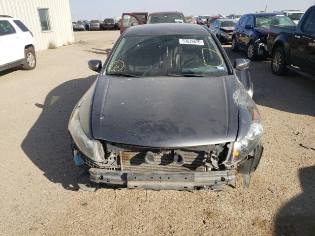 Photo 8 VIN: 1HGCP2F64BA157884 - HONDA ACCORD SE 