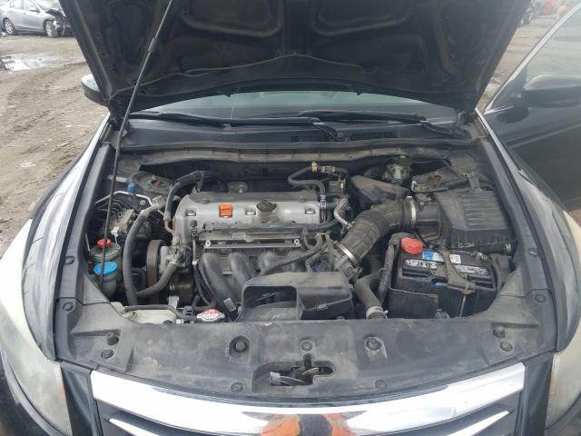 Photo 6 VIN: 1HGCP2F64CA002611 - HONDA ACCORD SE 