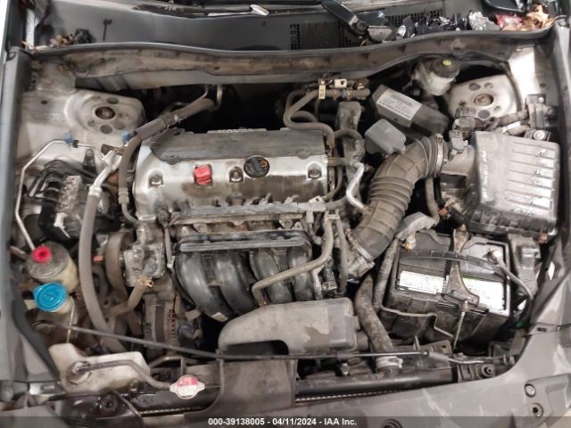 Photo 9 VIN: 1HGCP2F64CA028447 - HONDA ACCORD SE 