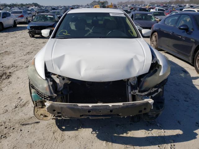 Photo 8 VIN: 1HGCP2F64CA064798 - HONDA ACCORD SE 