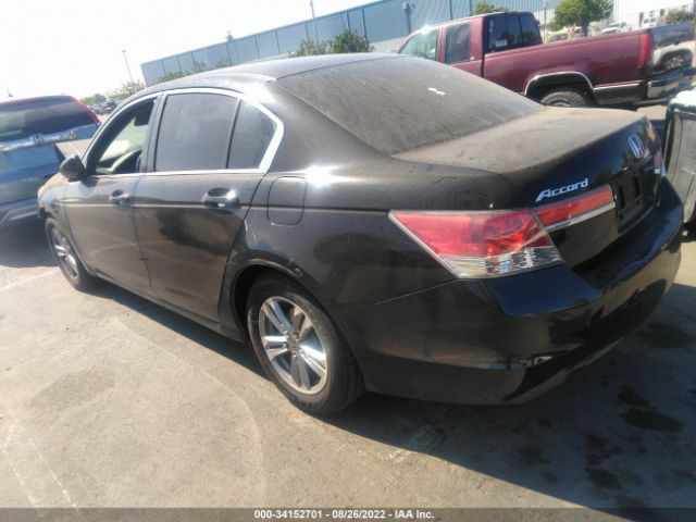 Photo 2 VIN: 1HGCP2F64CA108637 - HONDA ACCORD SDN 