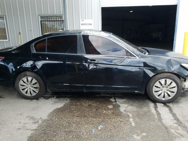 Photo 8 VIN: 1HGCP2F64CA114261 - HONDA ACCORD SE 