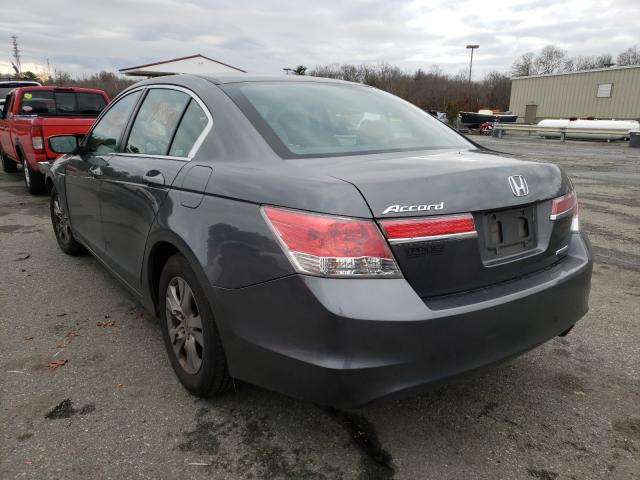 Photo 2 VIN: 1HGCP2F64CA123137 - HONDA ACCORD SE 