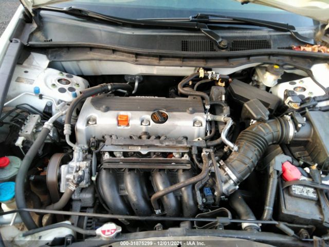 Photo 9 VIN: 1HGCP2F64CA133344 - HONDA ACCORD SDN 