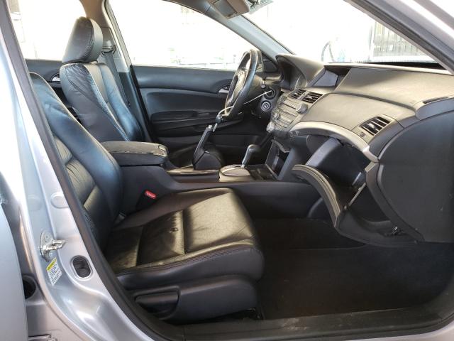 Photo 4 VIN: 1HGCP2F64CA135160 - HONDA ACCORD SE 