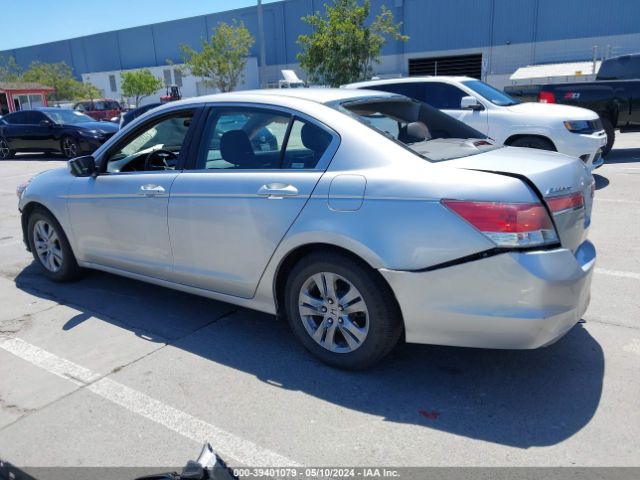 Photo 2 VIN: 1HGCP2F64CA142108 - HONDA ACCORD 