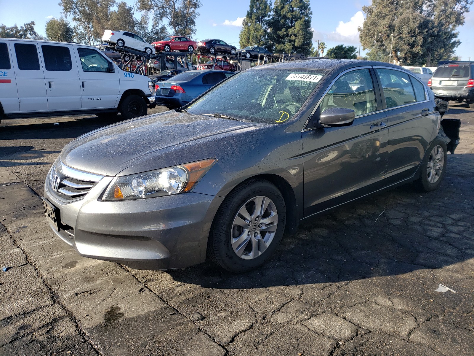 Photo 1 VIN: 1HGCP2F64CA147289 - HONDA ACCORD SE 