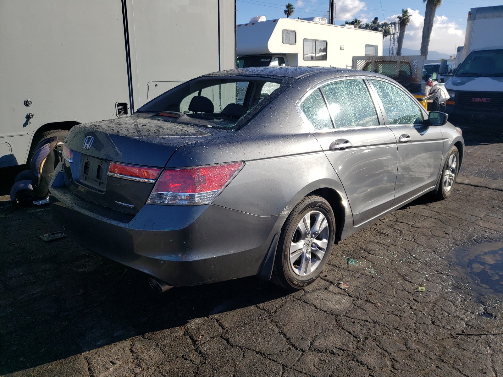 Photo 3 VIN: 1HGCP2F64CA147289 - HONDA ACCORD SE 