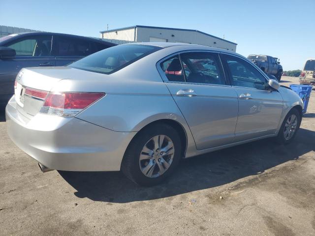 Photo 2 VIN: 1HGCP2F64CA150175 - HONDA ACCORD SE 