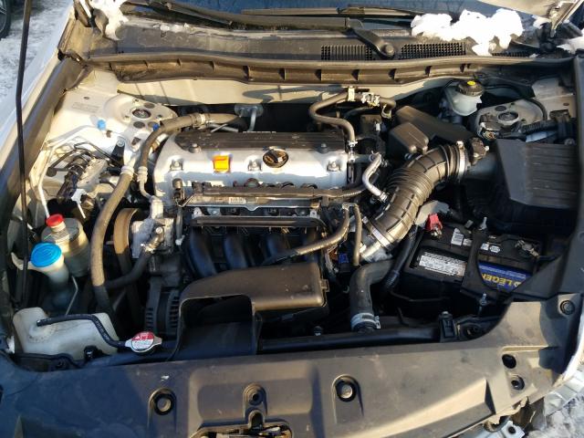 Photo 6 VIN: 1HGCP2F64CA152542 - HONDA ACCORD SE 