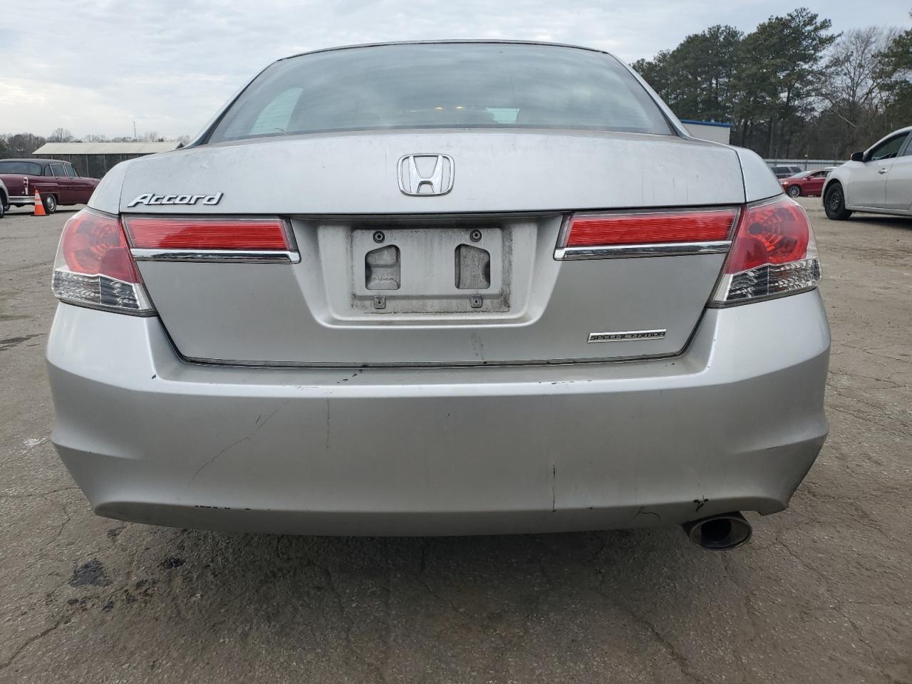 Photo 5 VIN: 1HGCP2F64CA164223 - HONDA ACCORD 