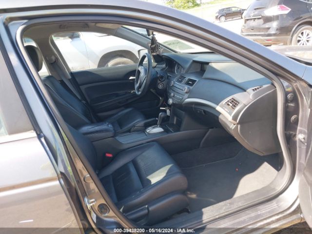 Photo 4 VIN: 1HGCP2F64CA227787 - HONDA ACCORD 