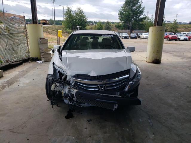 Photo 4 VIN: 1HGCP2F65BA017116 - HONDA ACCORD SE 