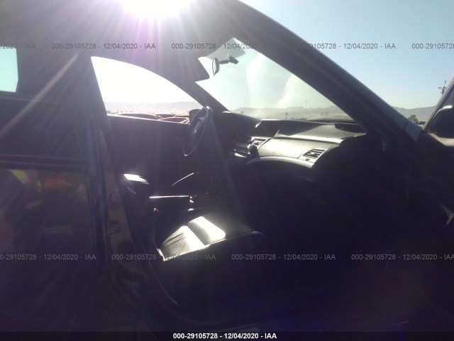 Photo 4 VIN: 1HGCP2F65BA093998 - HONDA ACCORD SDN 