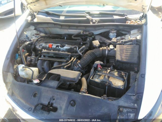 Photo 9 VIN: 1HGCP2F65BA119869 - HONDA ACCORD SDN 