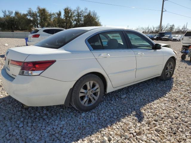 Photo 2 VIN: 1HGCP2F65BA133738 - HONDA ACCORD 