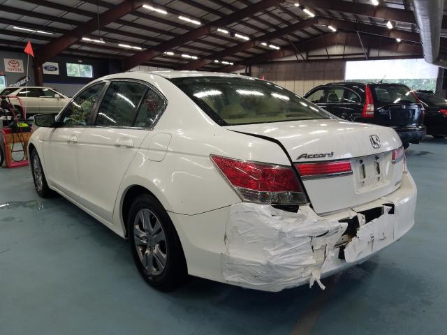 Photo 2 VIN: 1HGCP2F65CA122496 - HONDA ACCORD SE 