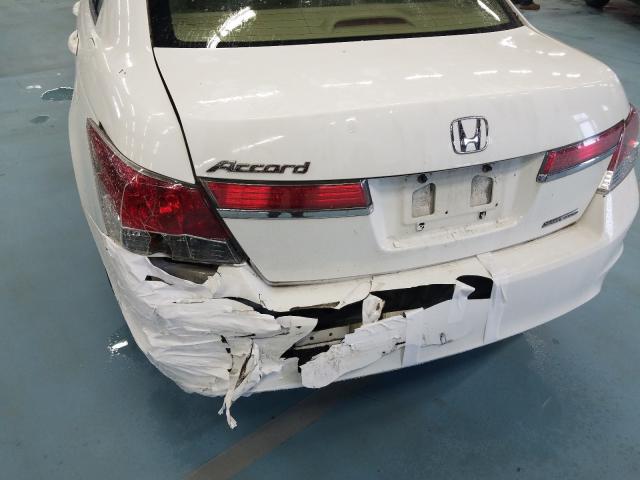 Photo 8 VIN: 1HGCP2F65CA122496 - HONDA ACCORD SE 