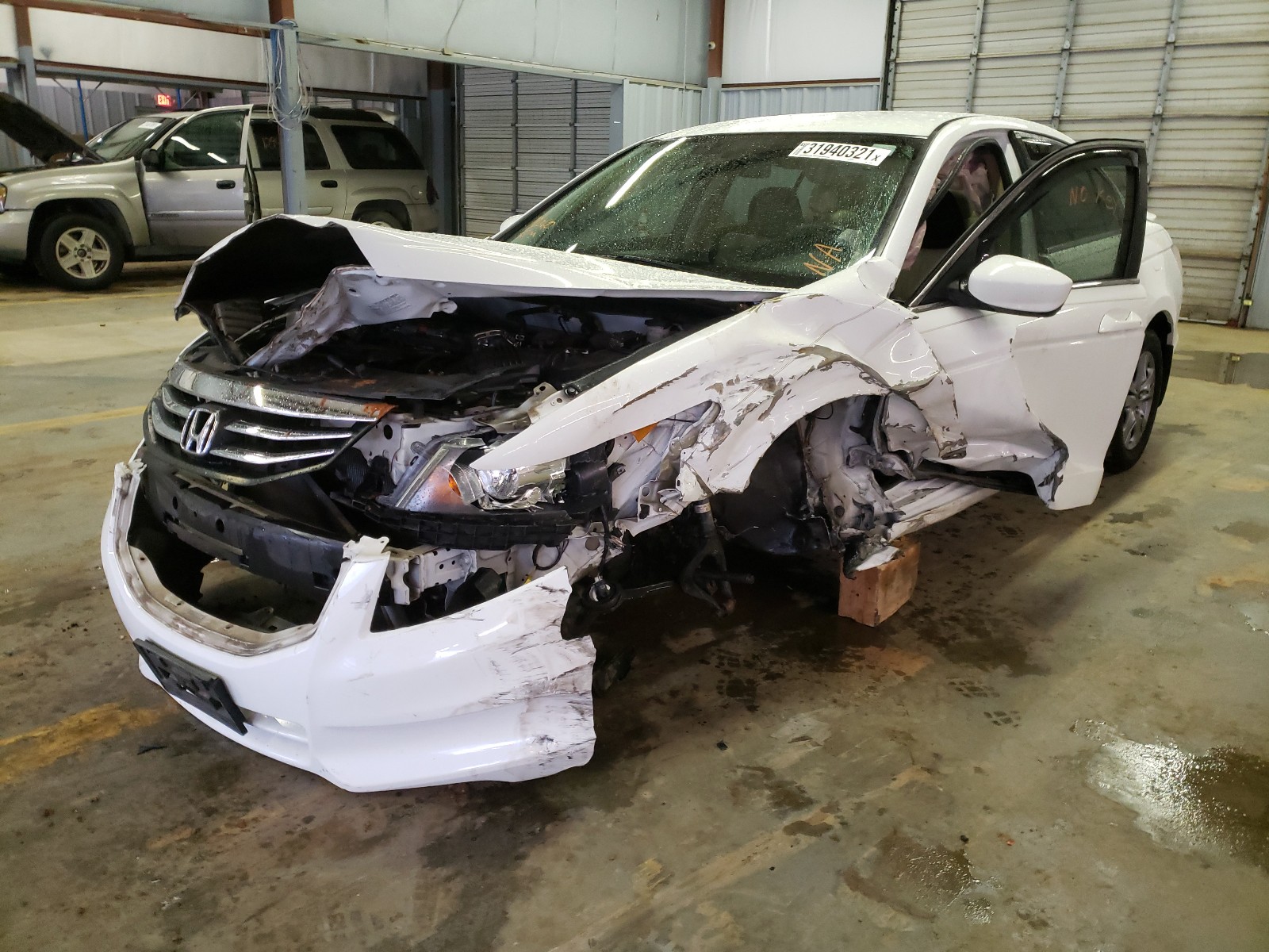 Photo 1 VIN: 1HGCP2F65CA131652 - HONDA ACCORD SE 