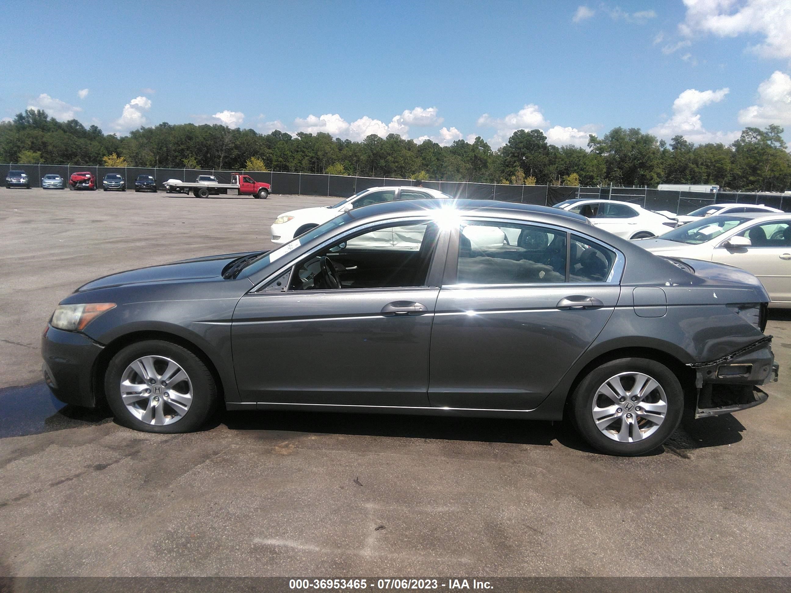 Photo 14 VIN: 1HGCP2F65CA161833 - HONDA ACCORD 