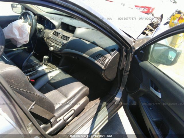 Photo 4 VIN: 1HGCP2F65CA204731 - HONDA ACCORD SDN 