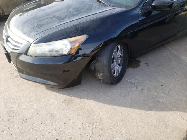 Photo 8 VIN: 1HGCP2F65CA215602 - HONDA ACCORD SE 