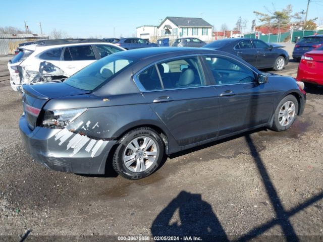 Photo 3 VIN: 1HGCP2F66BA003659 - HONDA ACCORD 