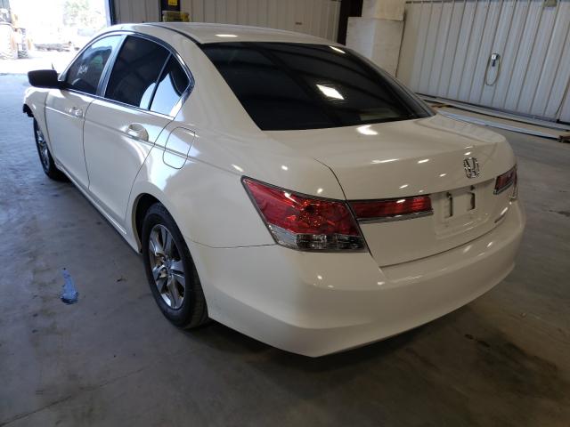 Photo 2 VIN: 1HGCP2F66BA061240 - HONDA ACCORD SE 