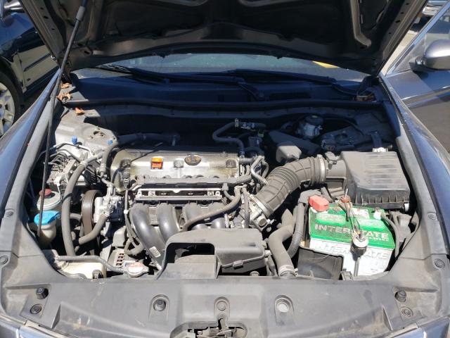 Photo 6 VIN: 1HGCP2F66BA062680 - HONDA ACCORD SE 