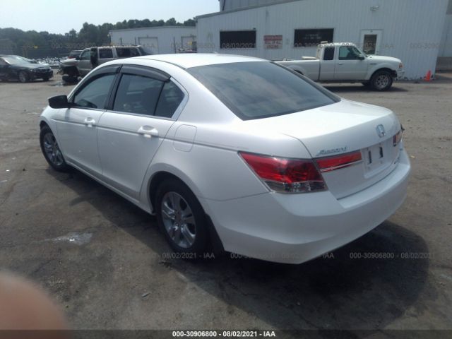 Photo 2 VIN: 1HGCP2F66BA114745 - HONDA ACCORD SDN 